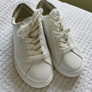 Sam Edelman White Sneaker Fashion Shoe